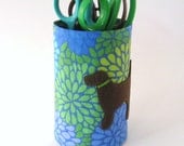 Teal Territory Pup Cup with Chocolate Lab