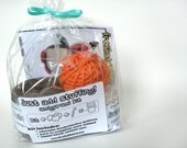 Crochet KIT: amigurumi owl -yarn and eyes included-