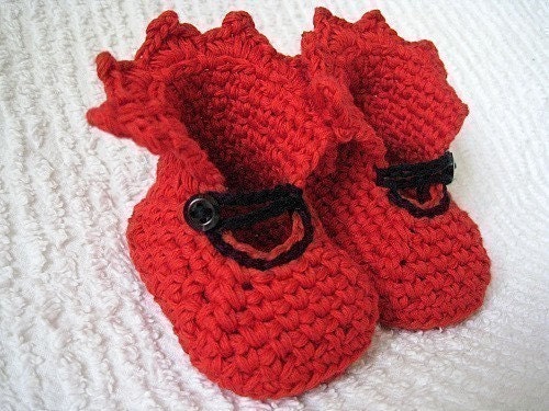 Instant download - SALE - Crochet PATTERN (pdf file) - crocheted Cinderella Baby Booties