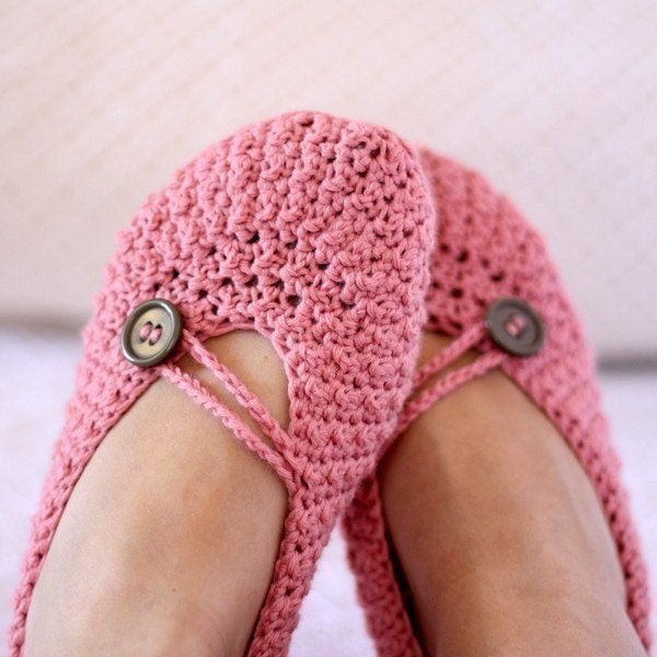 Instant download - Crochet PATTERN (pdf file) - Pretty in Pink Ladies Slippers