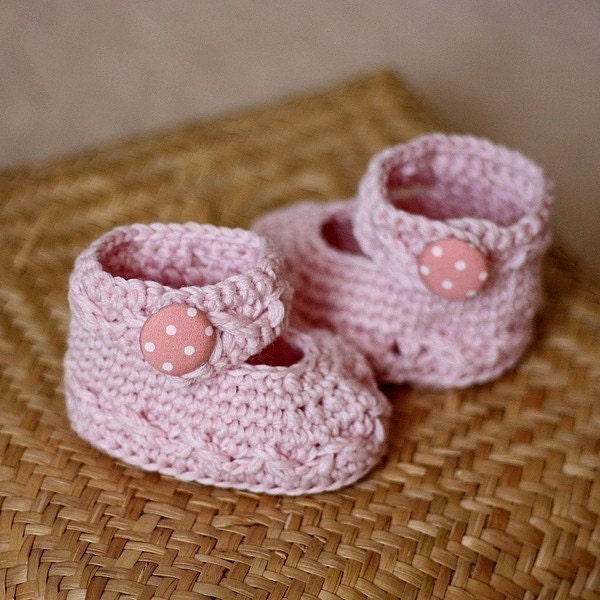 Instant download - Baby Booties Crochet PATTERN (pdf file) - Polka Dot Baby Mary Janes