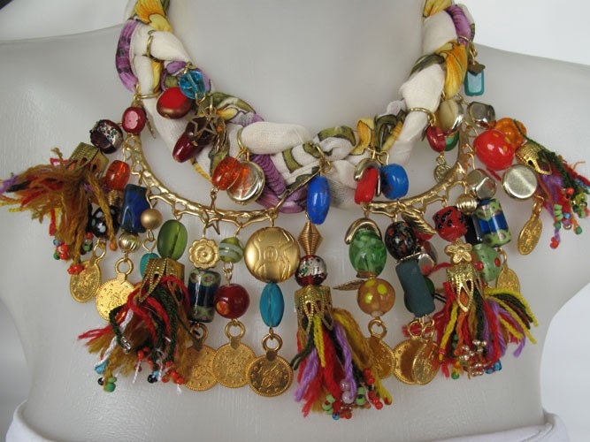 Authentic Turkish bride necklace with traditional fabric'yemeni'