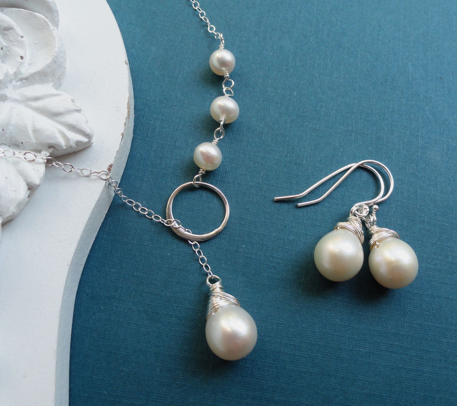 Pearl necklace, eternity necklace, lariat necklace with freshwater pearls, bridesmaid gifts, bridesmaid necklaces