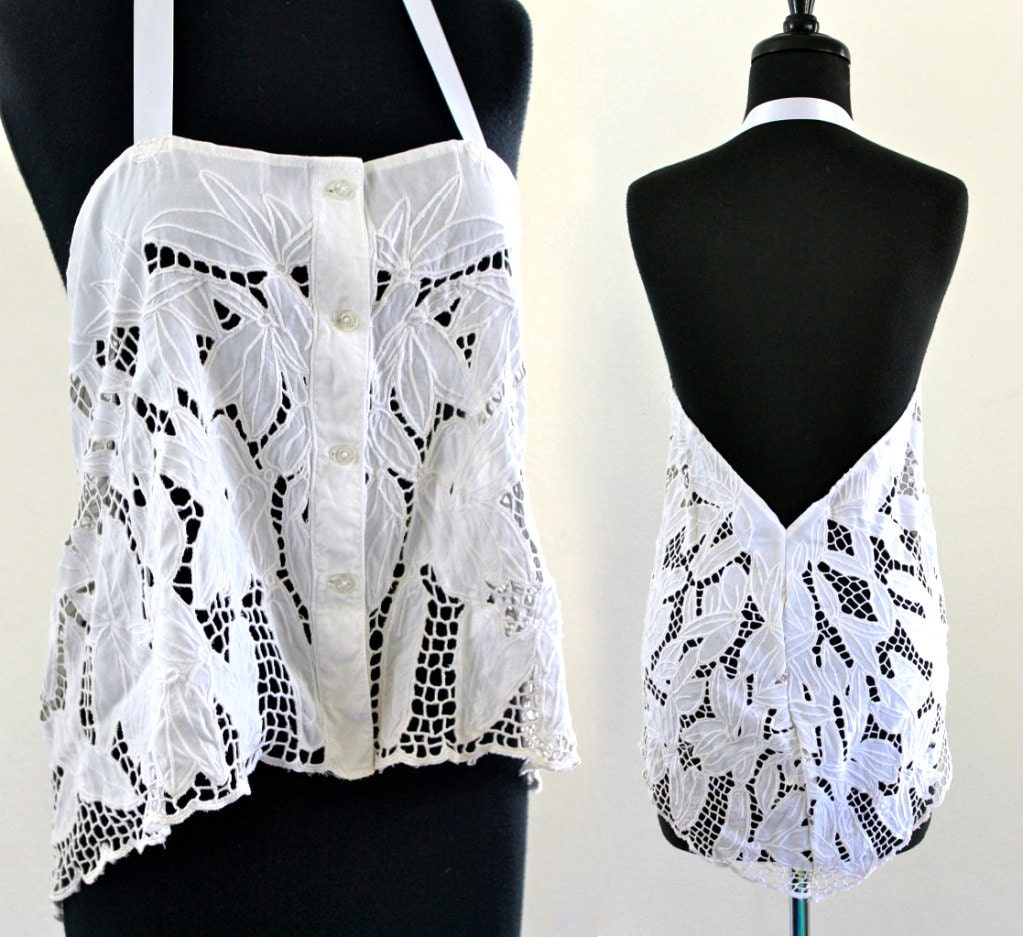 wHite BaLi emBroidereD Cut WorK CuTout BackLeSs DraPed HaLtEr ToP bLouSe ShiRt OOAK . Xs . small . SM . D004