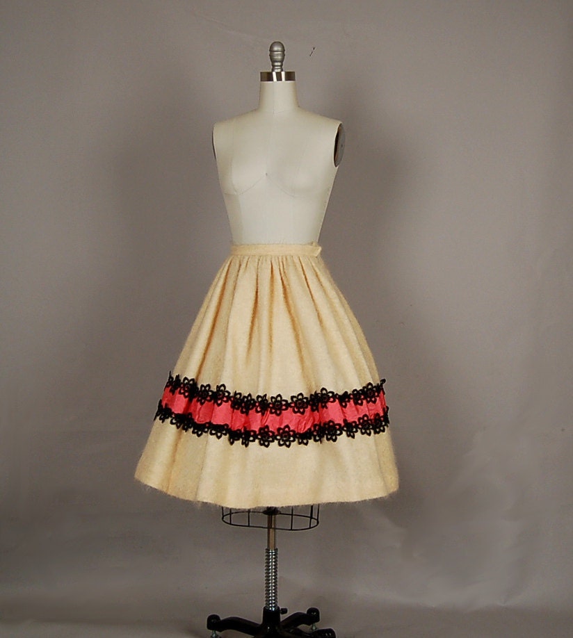 vintage 1950s full skirt 50s full skirt wool mohair ivory magenta taffeta floral
