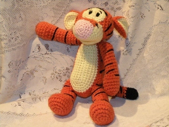 PDF - Tigger - the Winnie the Pooh's friend - 11.2 inches / 28 cm amigurumi crocheted doll - Available in English or Spanish language