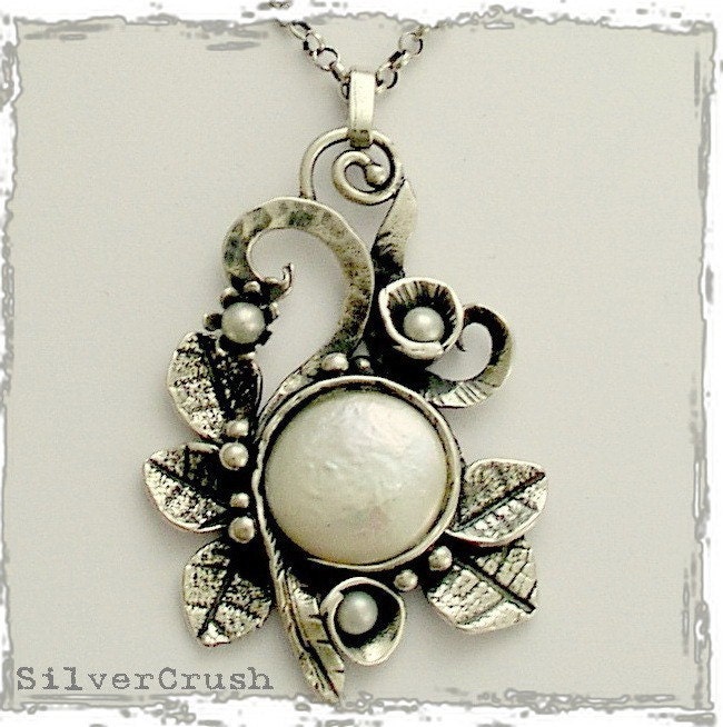 Leaf pendant - Sterling silver leaves with coin pearl botanical necklace - Crazy love.