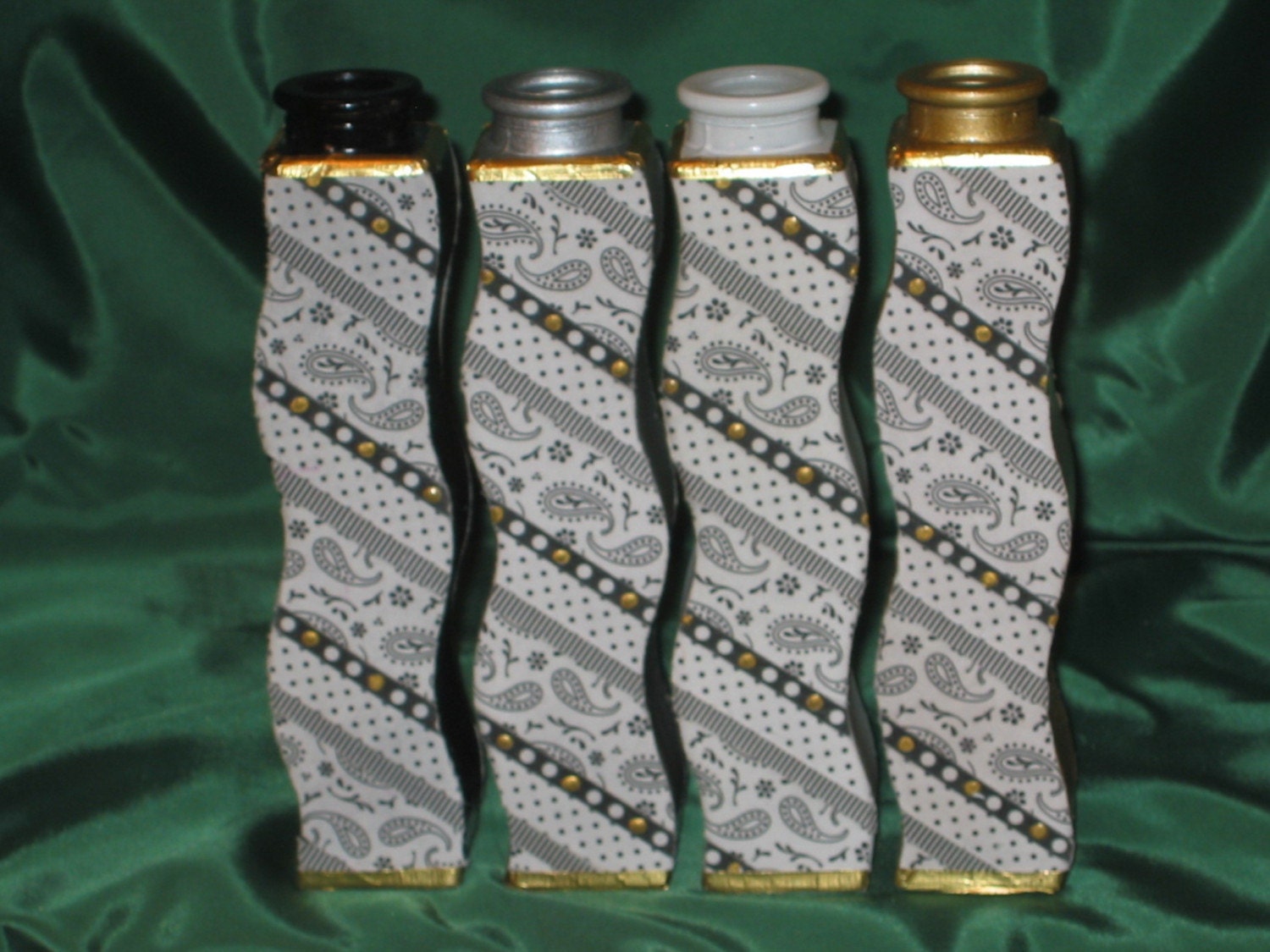 Embellished Squiggly Vase Set of 4