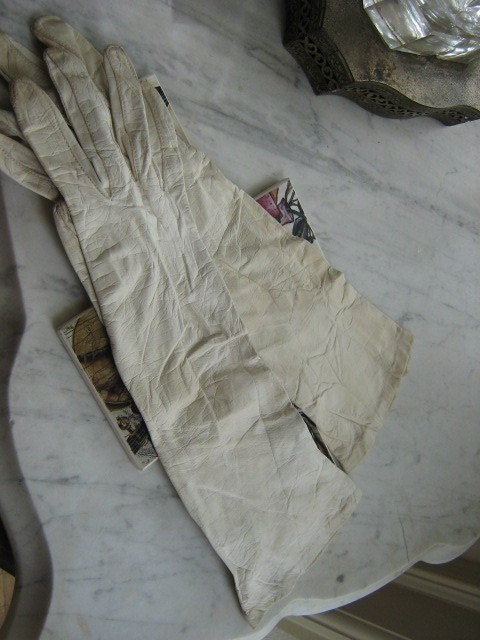 Vintage Leather Gloves Long Elegant Ivory Color