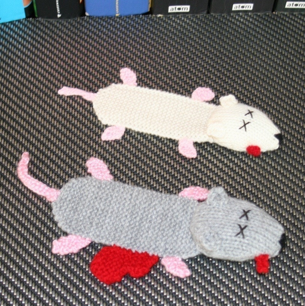 Squashed rat bookmark - INSTANT DOWNLOAD PDF Knitting Pattern