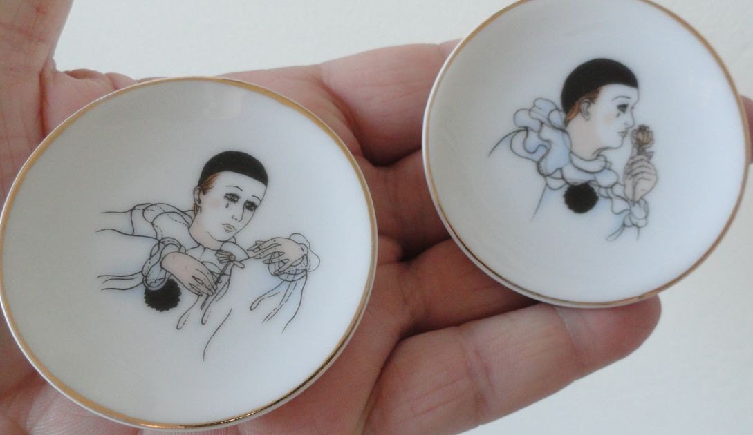 Porcelain Little Dish Teabag Holder Mimes