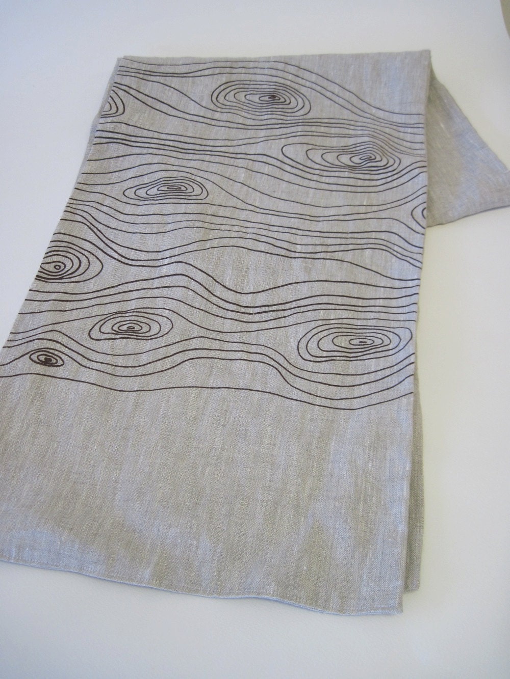 Faux Bois Print Table Runner in Buckthorn