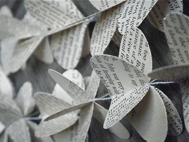 Vintage The Hobbit 3D Paper Mobile Heart Strings