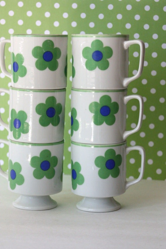 by  Mugs Coffee stacking cups vintage Vintage Stacking Cups Daisy Flowers myvintagewhimsy