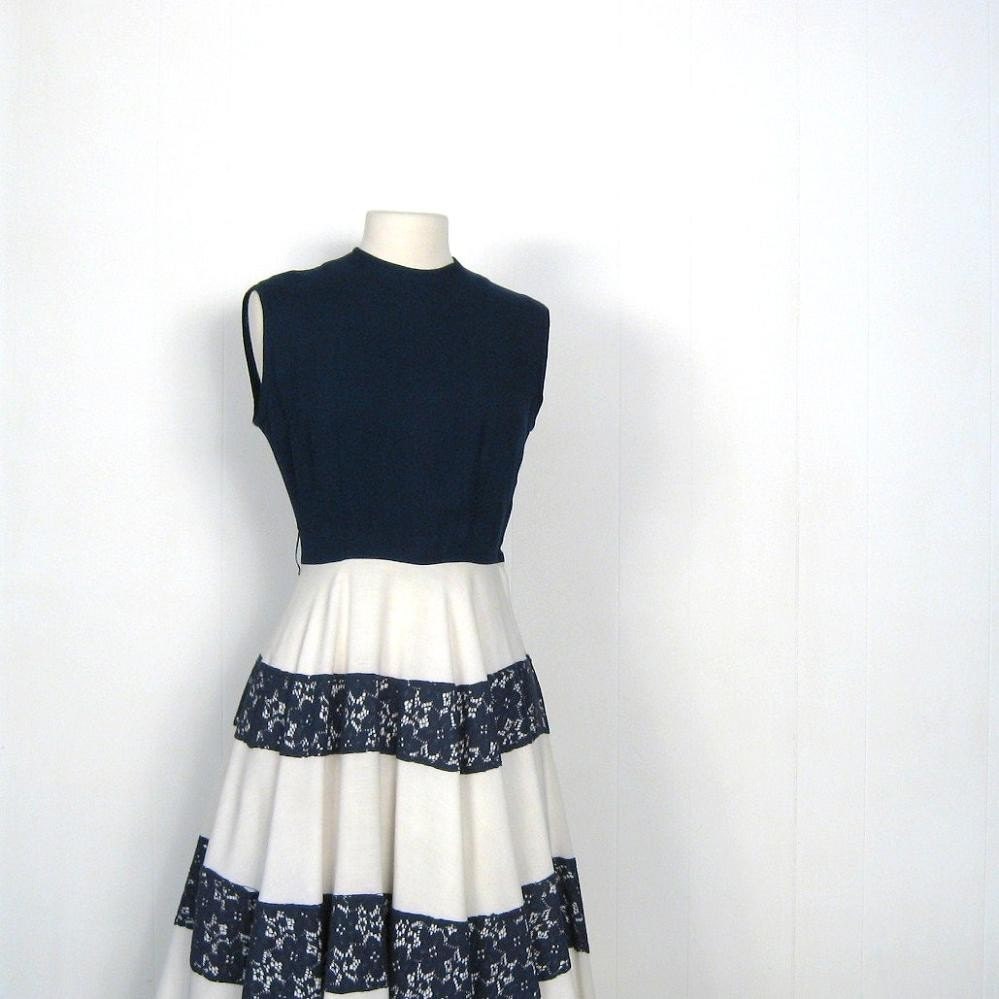 Vintage 1950s BLUE DANUBE Linen & Lace Dress S