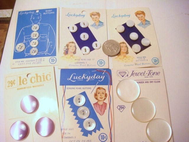 PIF Vintage Buttons Sewing lot
