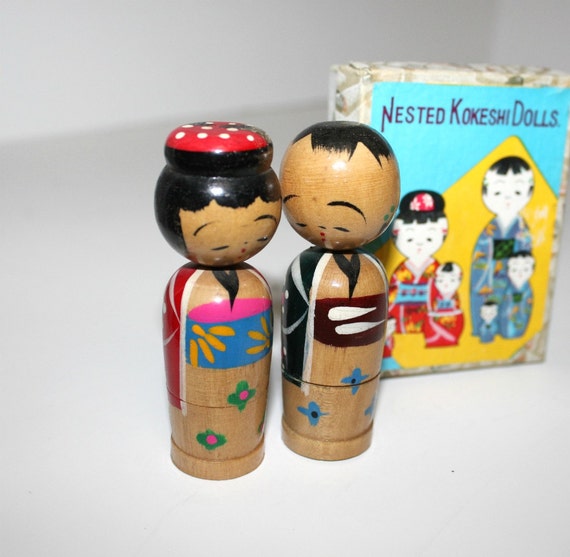 nesting kokeshi dolls