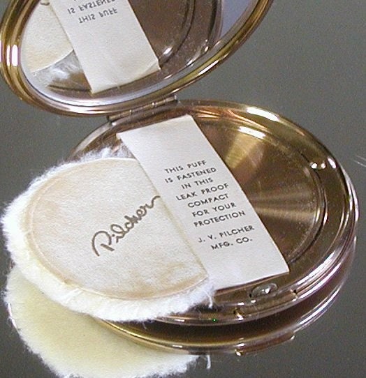 Gold Pilcher Compact  - Vintage Art Deco etched with fabric pouch