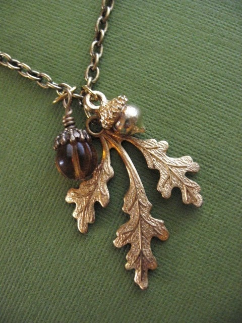 Oak Leaf Necklace, Leaf Necklace, Acorn Jewelry, Moon Locket Necklace, Oak Jewelry, Moon Jewelry, Fall Leaves, Statement Necklace