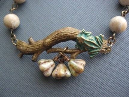Frog Bracelet, Frog Jewelry, Tree Frogs, Branch Bracelet, Twig Bracelet, Vintage Brass, Woodland, Wildlife, Frogs