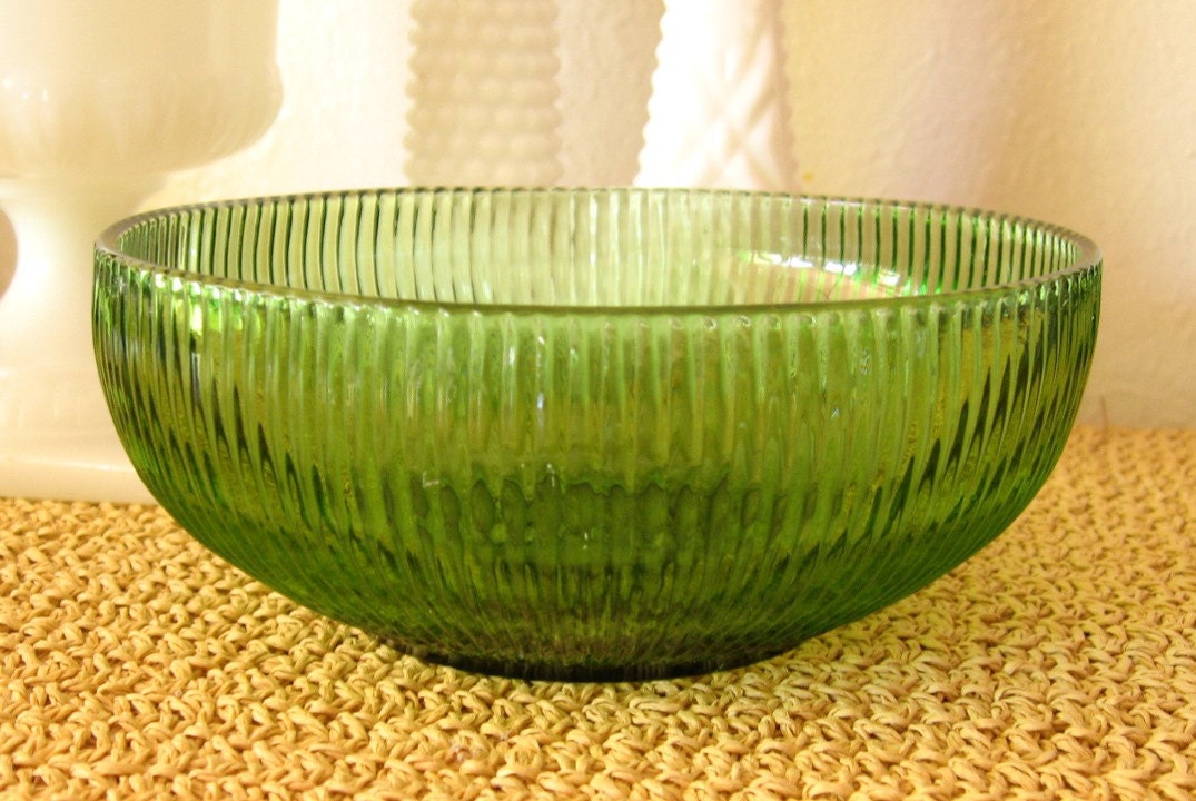 E O Brody Green Glass Bowl By Spikeanddaisy On Etsy