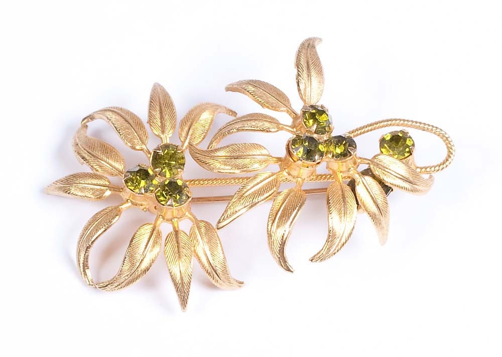 Vintage Gold and Green Rhinestone Pin