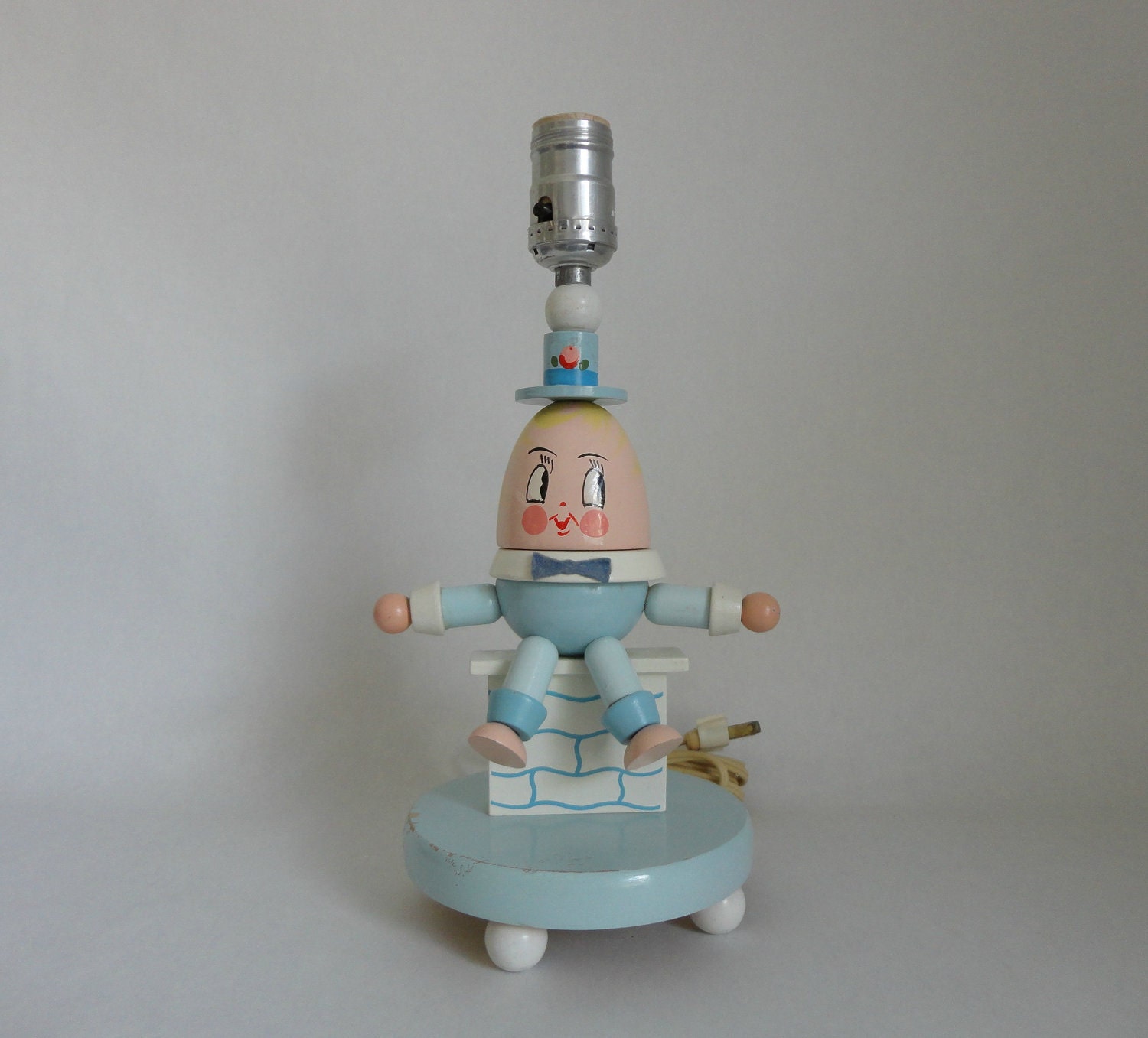 he sat on a wall...VINTAGE humpty dumpty IRMI style nursery LAMP