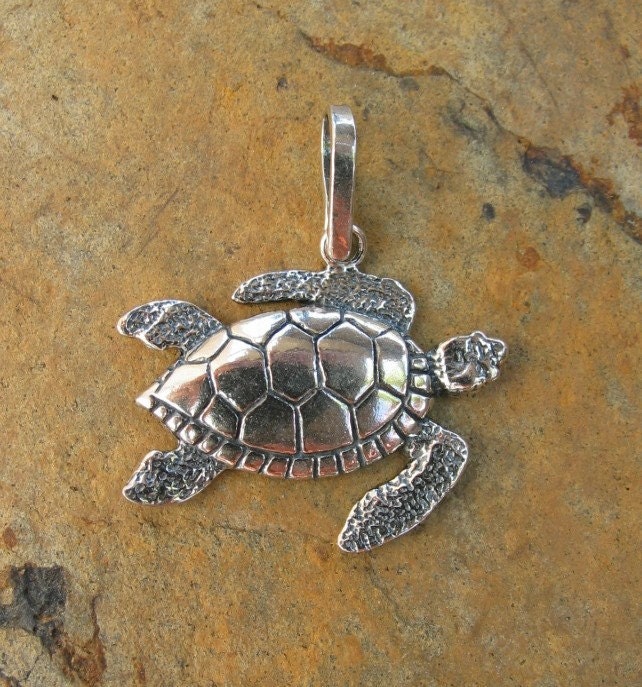 Sterling Silver Sea Turtle Pendant by karleenlykken on Etsy