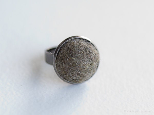 Minimalistic modern statement ring with handmade felt Unisex urban casual style Ready to ship now  All sizes Gift under 25 USD