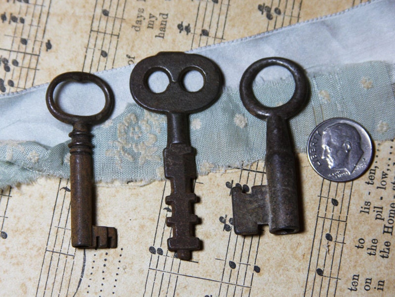 Ornamental Keys (3) for Steampunk Found Object Jewelry and more