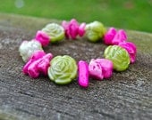 Green Rose Bracelet - hot pink stone
