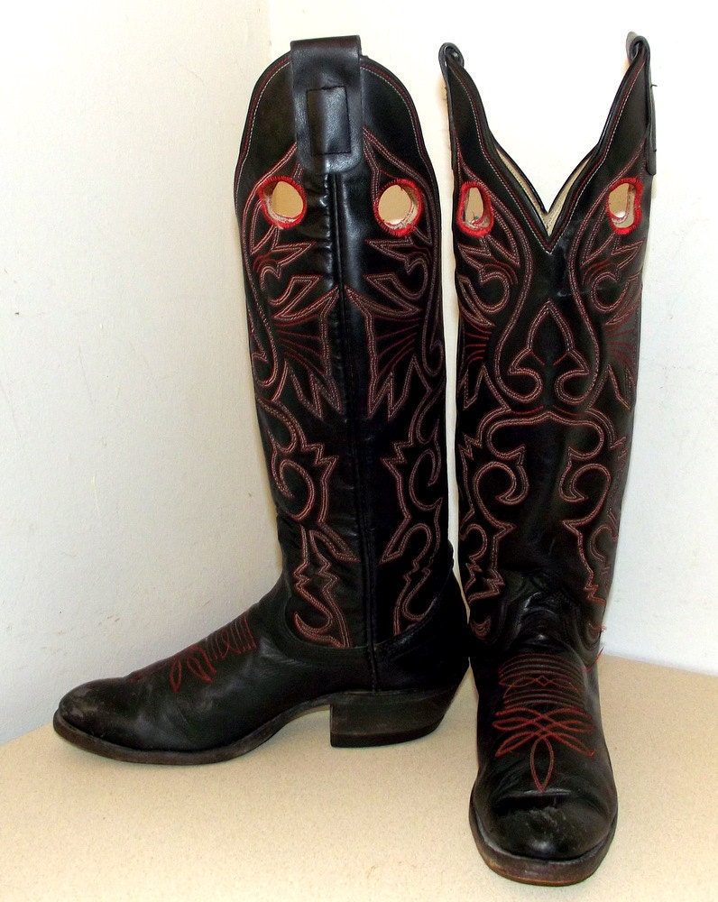 RESERVED for MFW -- Rockin Vintage Black leather cowboy boots with red and white stitching