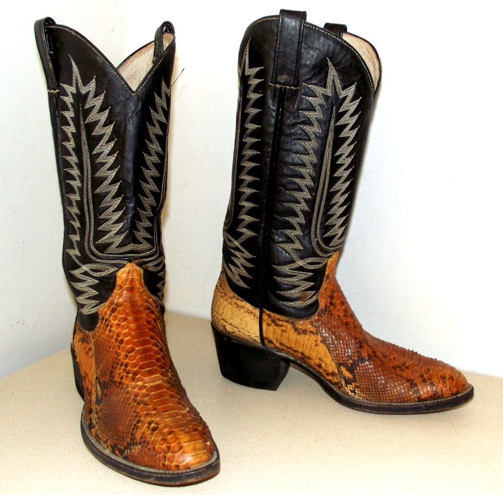 Vintage Black leather and snakeskin cowboy boots size 8.5 or cowgirl size 10