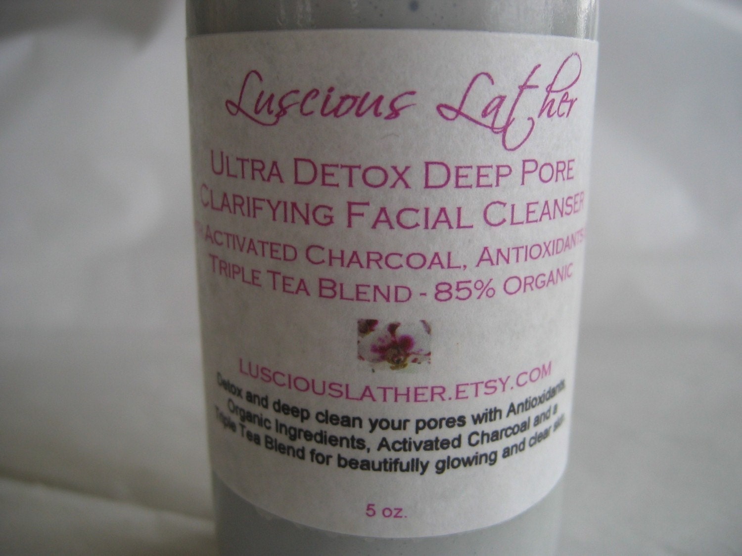 Ultra Detox Deep Pore Clarifying Facial Cleanser  with Activated Charcoal, Antioxidants and Triple Tea Blend - 85 Percent Organic