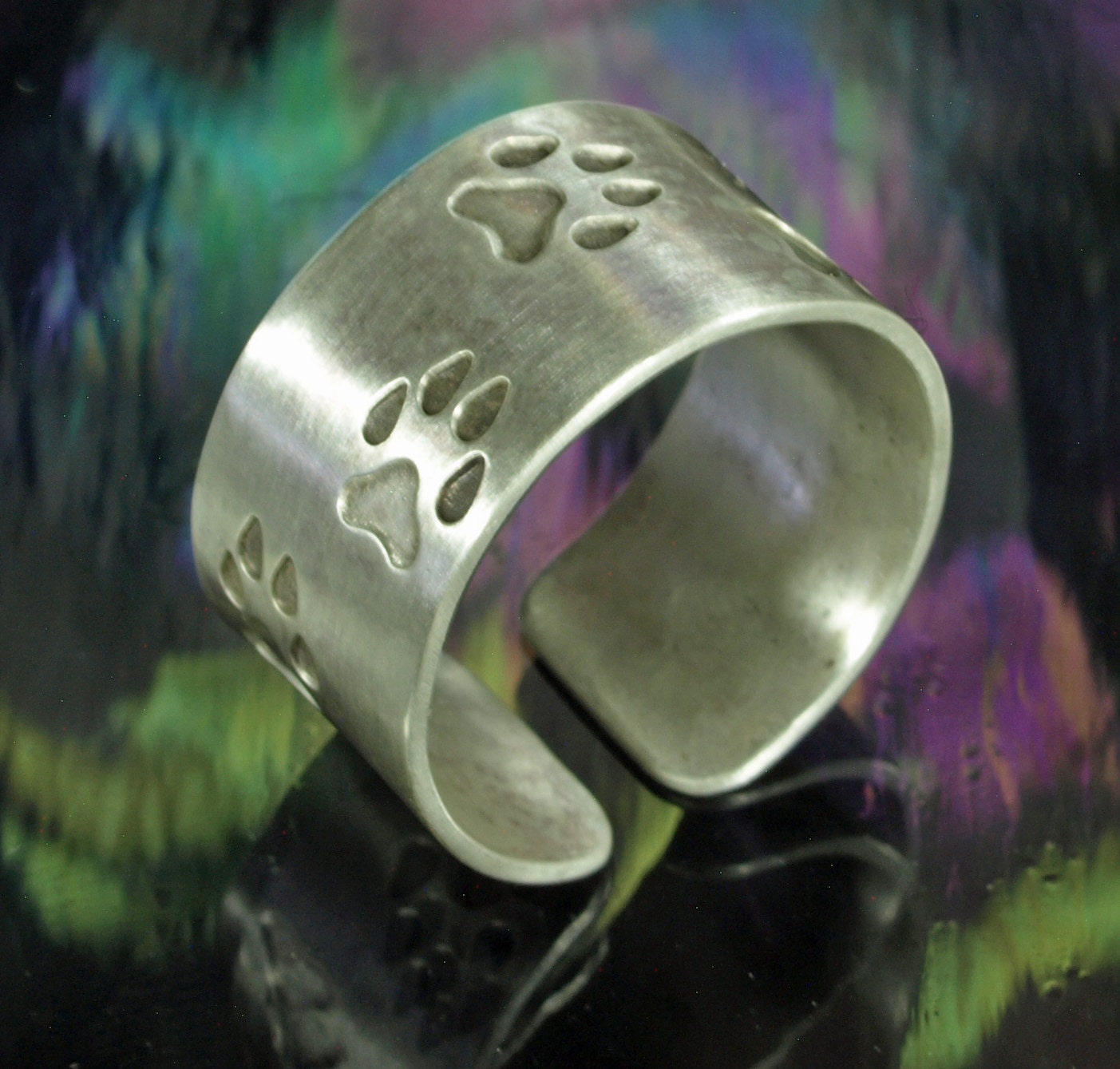 Ring- Dog Tracks, Expandable