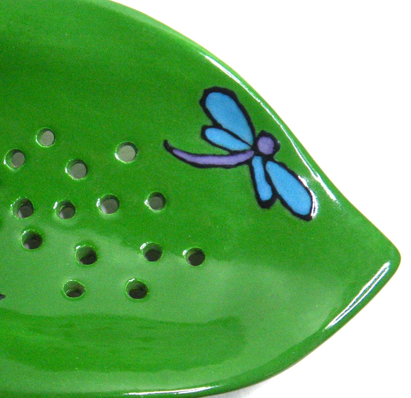 Dragonfly soapdish in green.