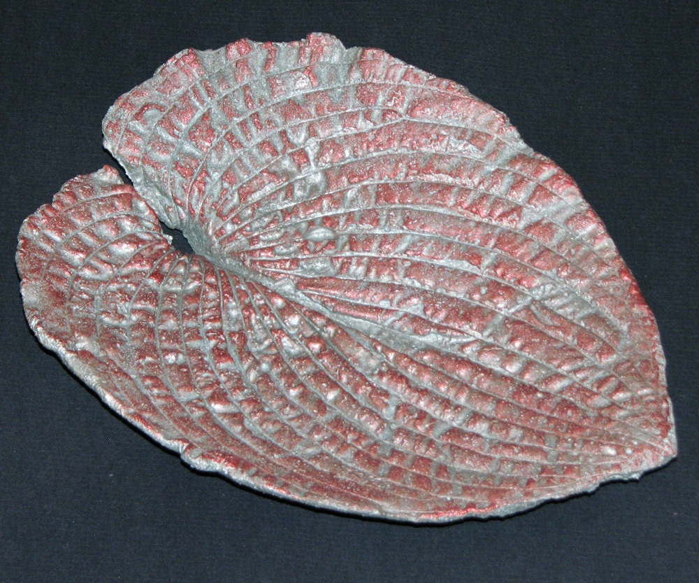 Medium Hosta Leaf Casting Birdbath or Dish in Metallic Colors