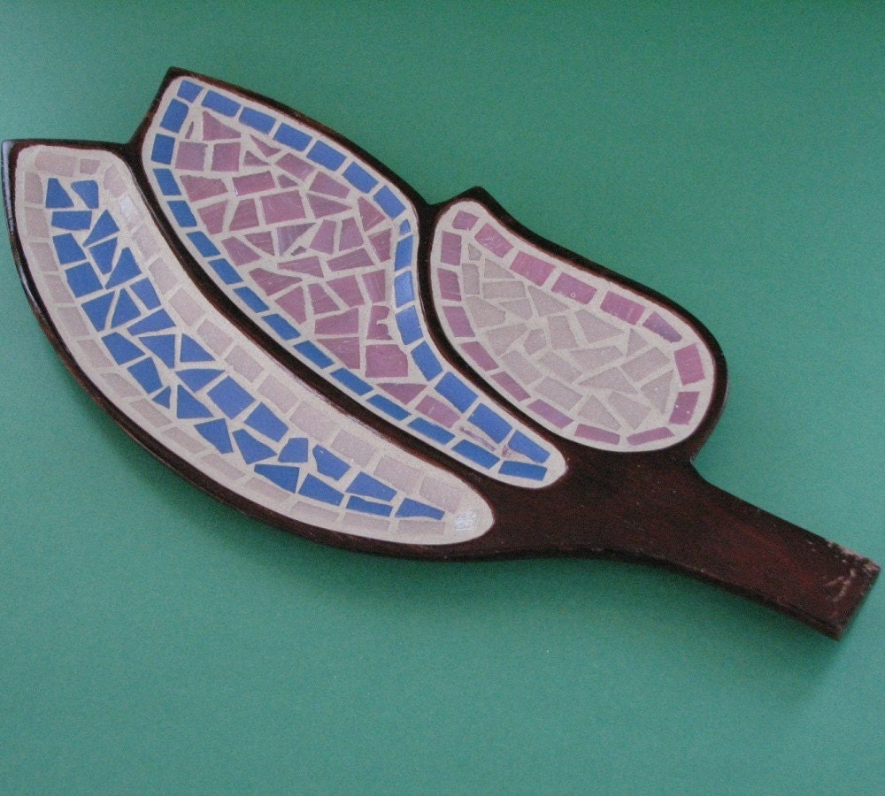 Mosaic Leaf Dish - Pink, White, Blue