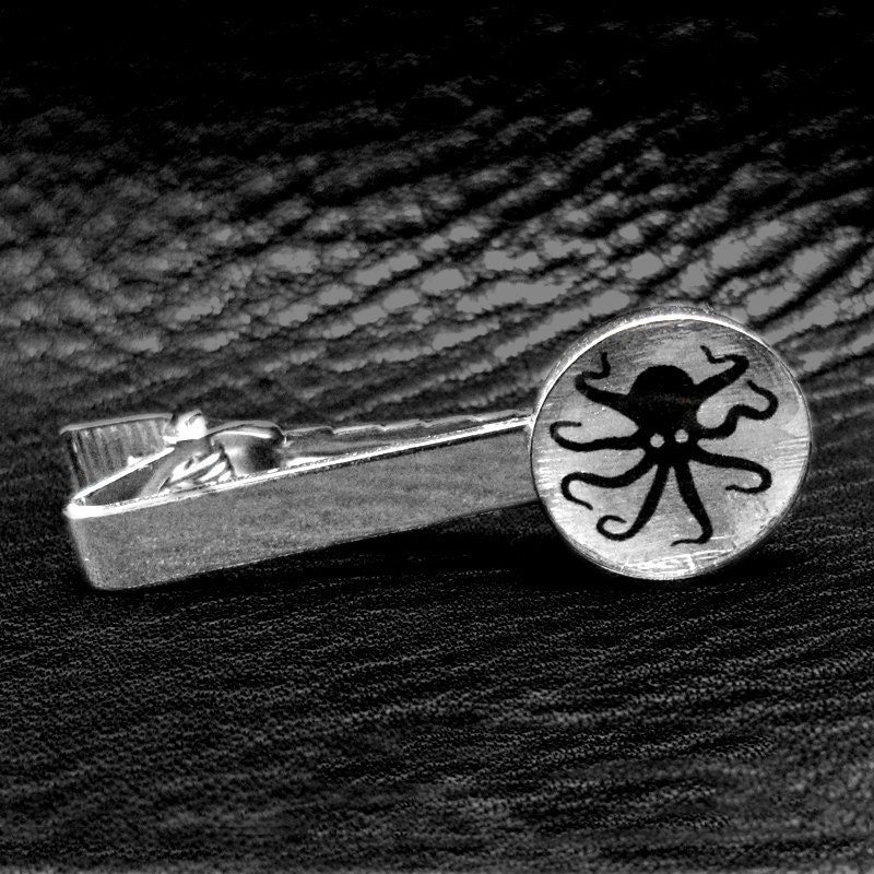 Octopus Nautical Silver Leaf Tie Clip from The Cuft Lynx