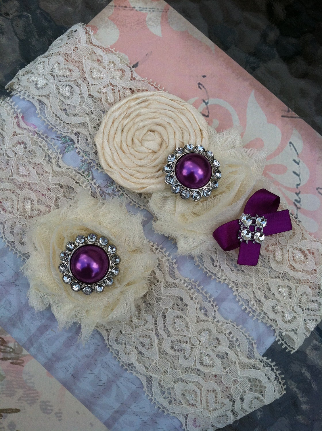Garter/ ivory/ dark purple wedding garter / bridal garter/ lace garter / toss garter / wedding garter / vintage inspired lace garter