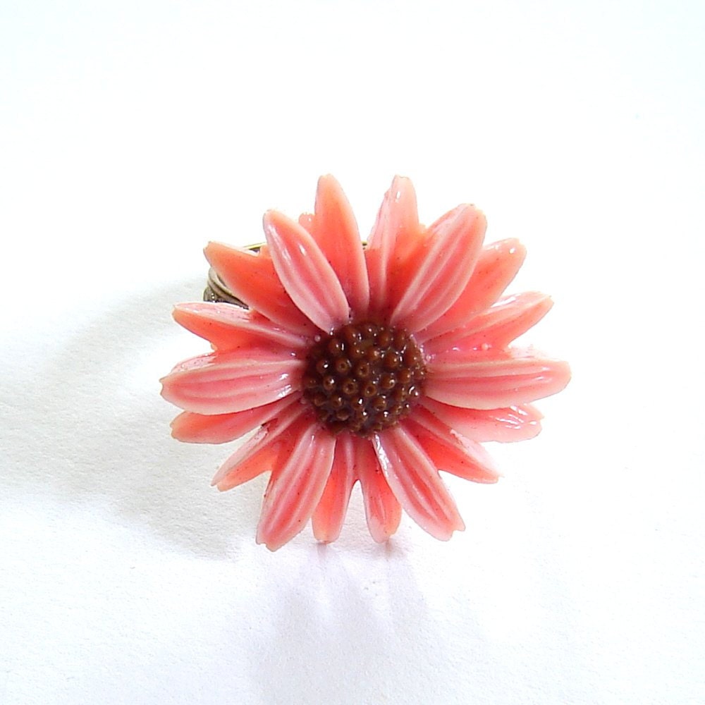 Brass flower ring pink adjustable daisy