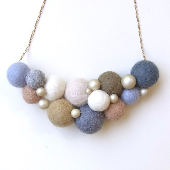 Rs Felt Ball Necklace C