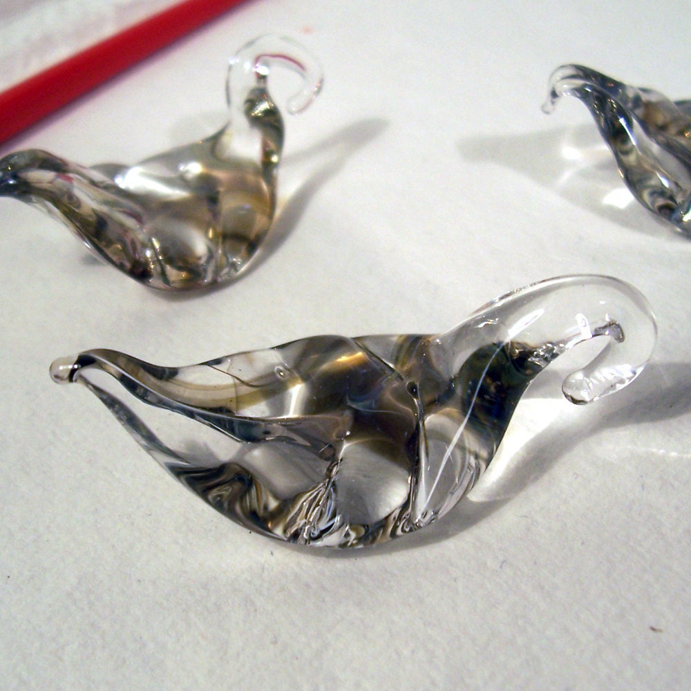 Trembling Leaf Glass ChopStick Rests
