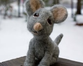 Needle Felted Mouse Wool Sculpture Gift Collectible