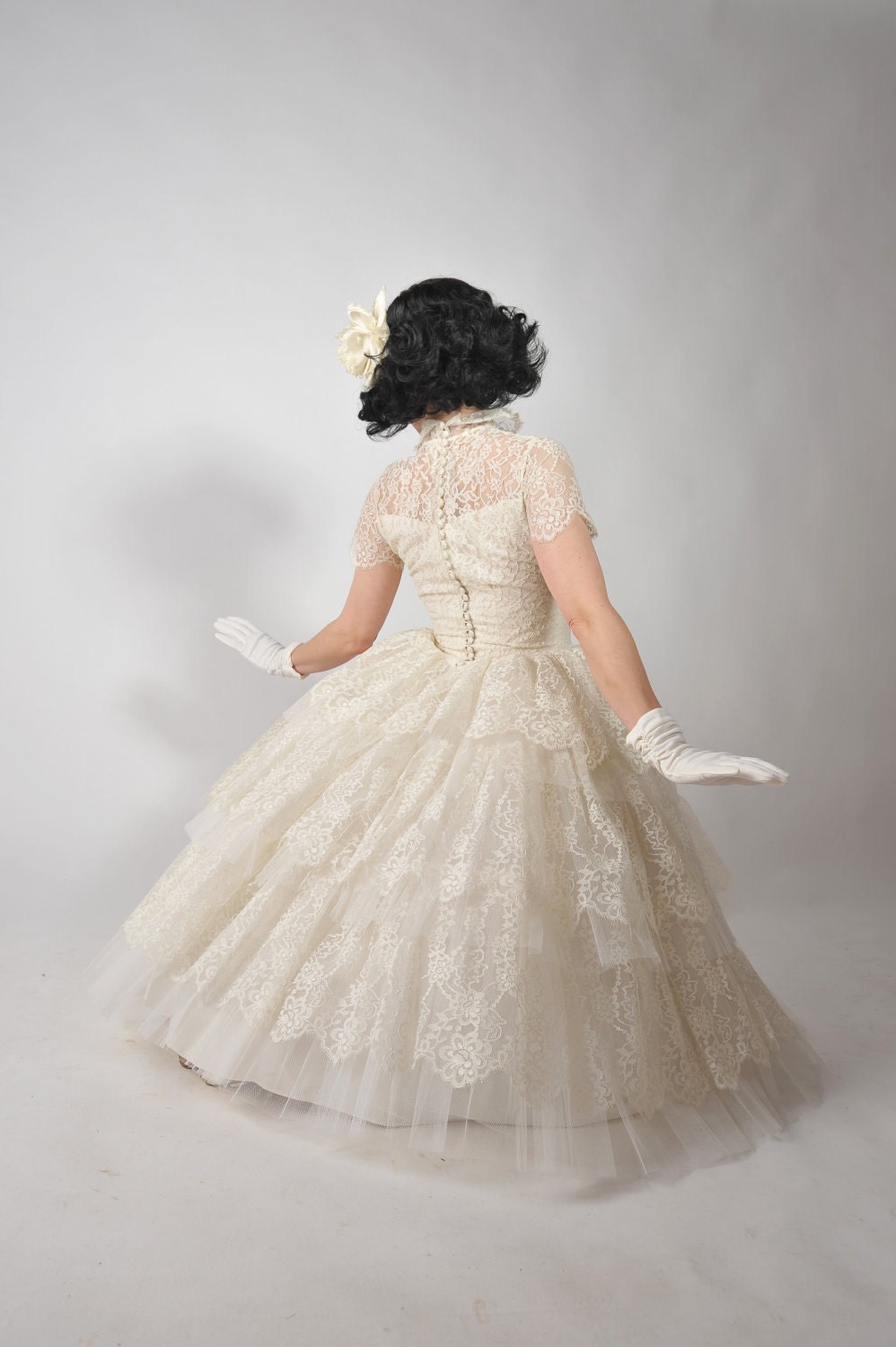 Vintage 1950s Wedding Dress // Stunning Tea Length Full Skirt Tiered Lace Wedding Gown with Stand Up Collar
