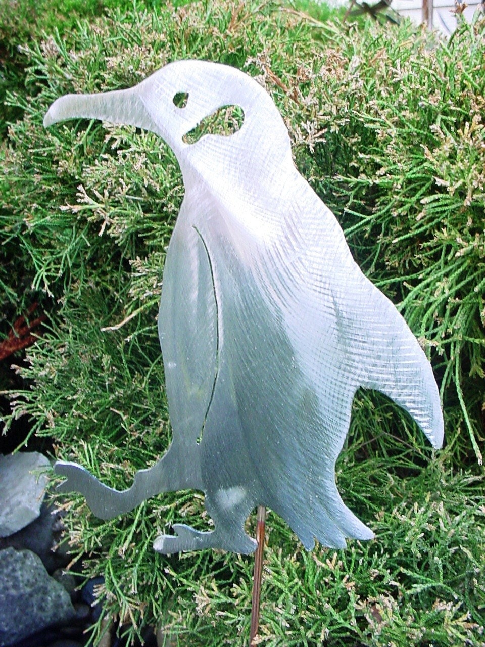Penguin Metal Lawn Decor Yard Art Plant Stake Garden Spike Outdoor Patio Ornament