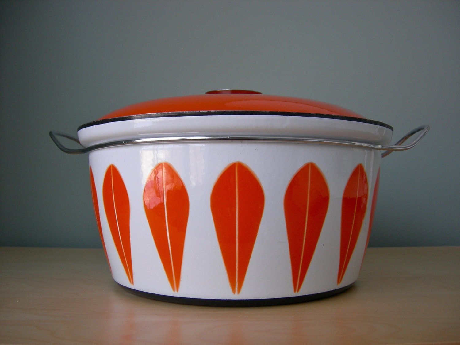 9 Qt Cathrineholm Lotus Pattern Dutch Oven