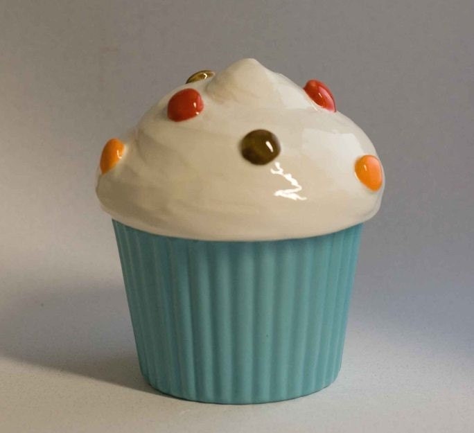Ceramic cupcake trinket box teal by apiecebydenise on Etsy