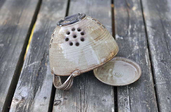 Rustic Colander or Berry Bowl in Cream and Brown - BACKORDERED