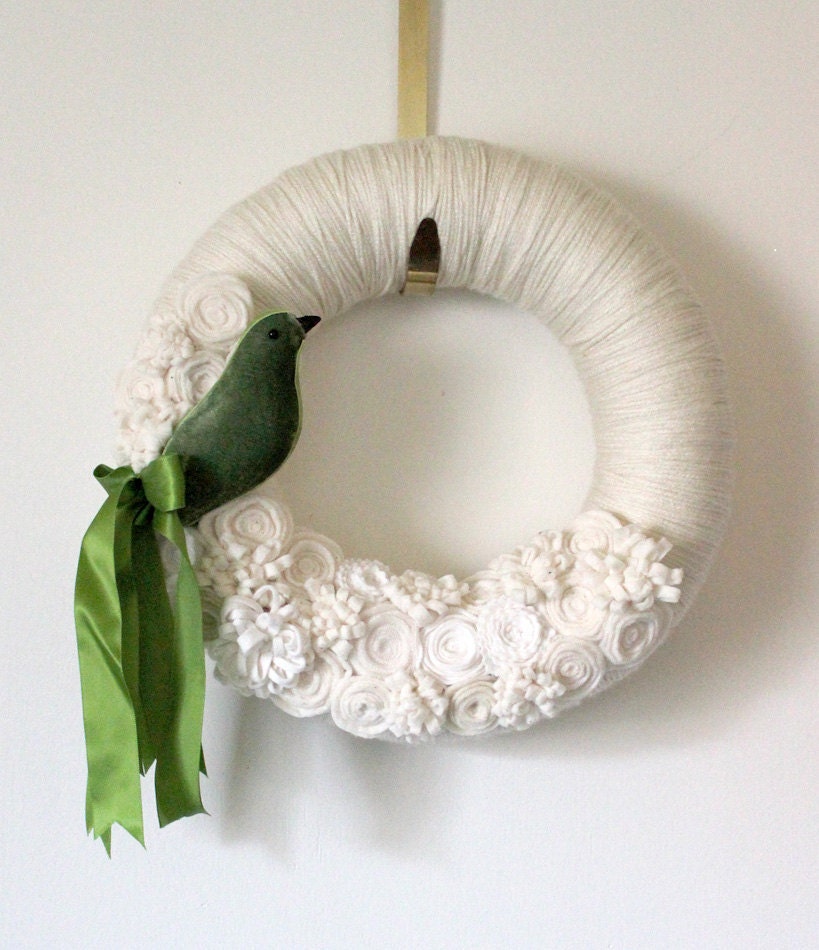 Green Bird Wreath, Ivory Yarn and Felt Wreath - 12 inch size